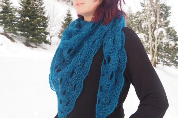 Châle en fil Dentelle au crochet