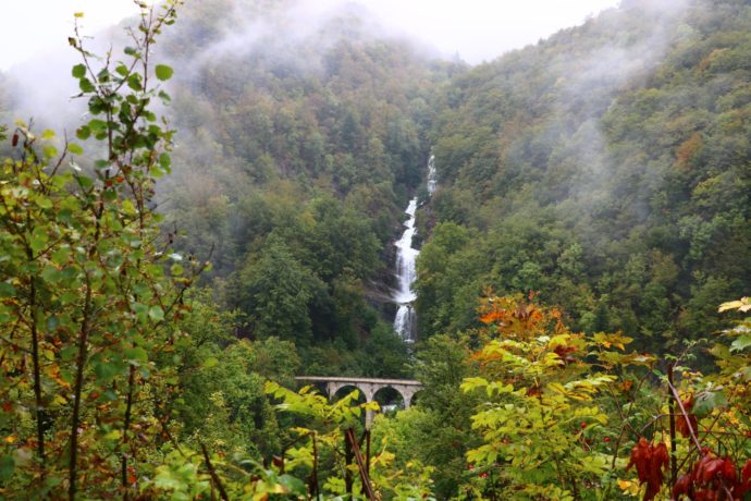 cascadedubiefdelaruine_viaduc_foncinelebas_automne_2019_©CNJ (1)